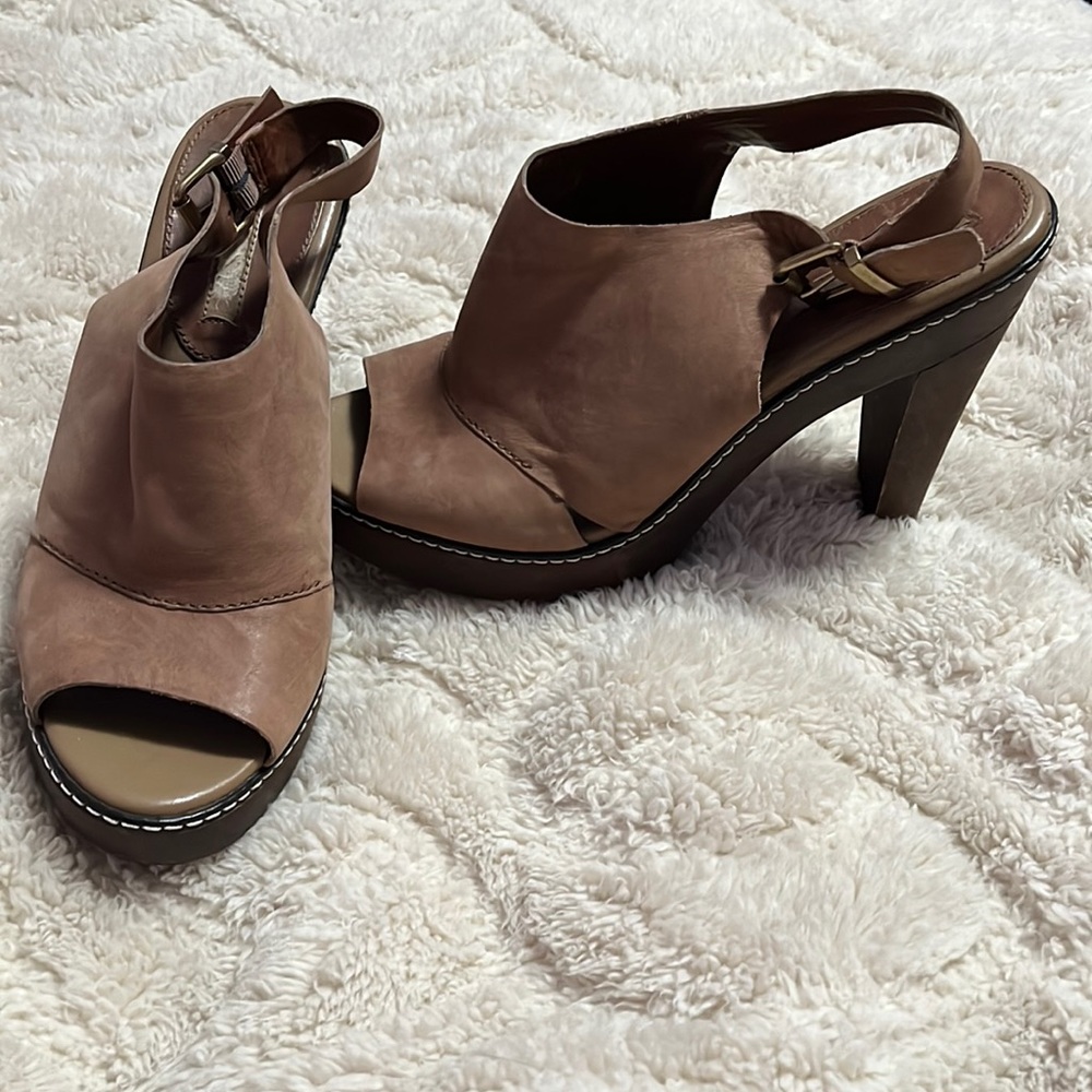 Banana Republic Cream Wooden High Heel Clogs